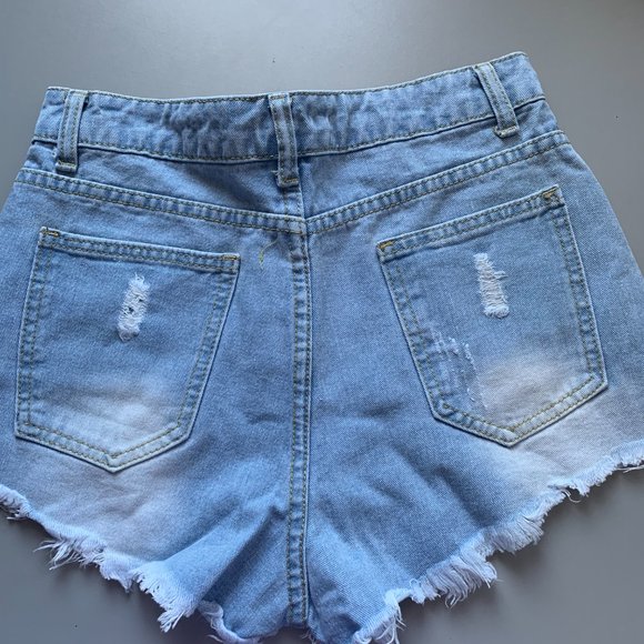 Ripped Raw Hem Denim Shorts - Picture 3 of 4